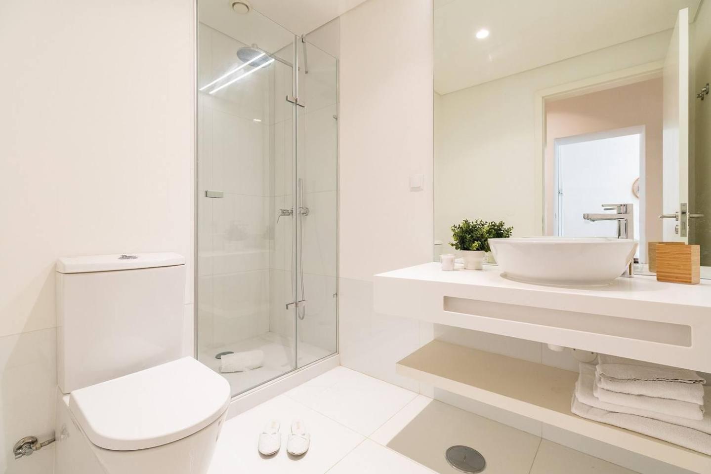 Graceful Design Studio With Romantic View Lisbon Bagian luar foto
